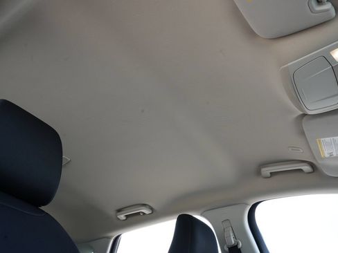 Used 2021 Ford Edge SE FWD image 23