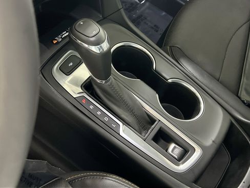 Used 2019 Chevrolet Equinox Premier image 20