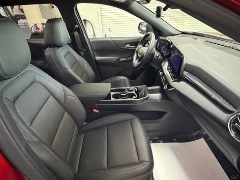 Used 2026 Chevrolet Equinox LT w/ Convenience Package II image 22