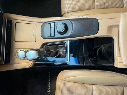 Used 2017 Lexus ES 350 image 27