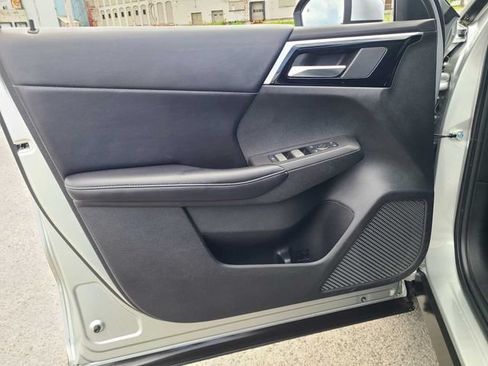 Used 2022 Mitsubishi Outlander SE FWD image 16