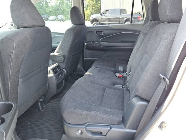 Used 2019 Honda Pilot EX image 11
