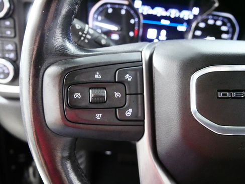 Used 2022 GMC Sierra 3500 Denali w/ Denali Black Diamond Edition AWD/4WD image 27
