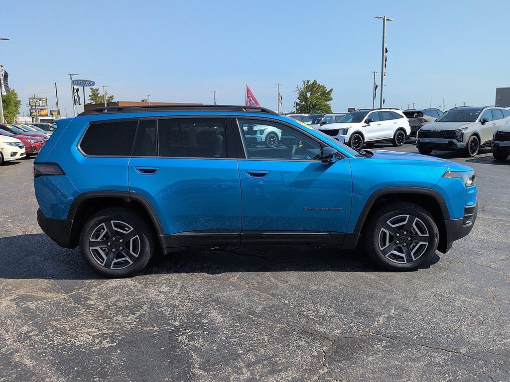 Used 2026 Jeep Cherokee Limited AWD/4WD image 2