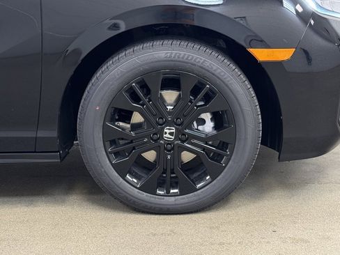 Used 2025 Honda Odyssey Sport-L image 4