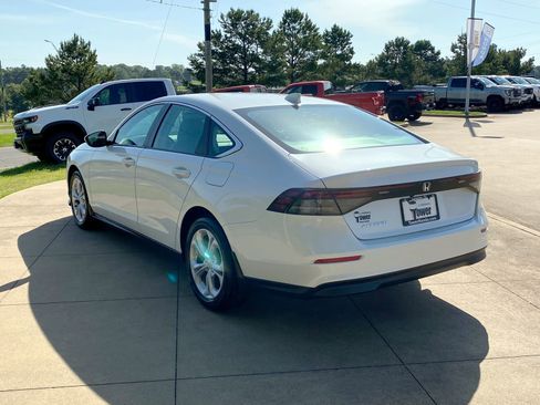 Used 2026 Honda Accord LX image 4