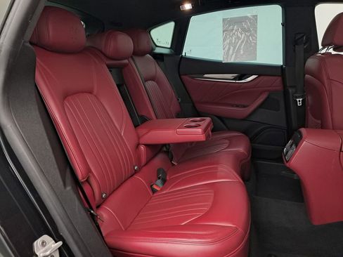 Used 2021 Maserati Levante S image 33