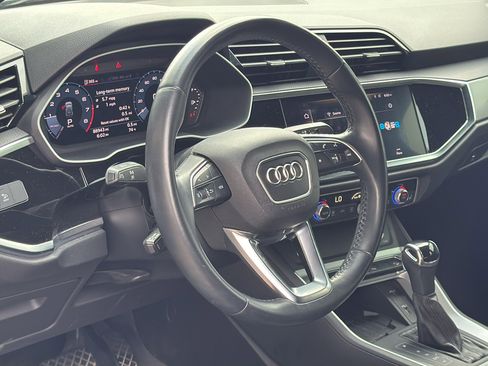 Used 2020 Audi Q3 2.0T Premium Plus image 10