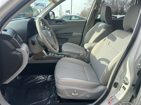 Used 2011 Subaru Forester 2.5X Premium image 13