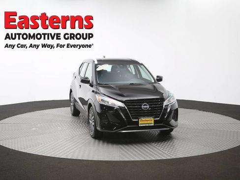 Used 2023 Nissan Kicks SV FWD image 49