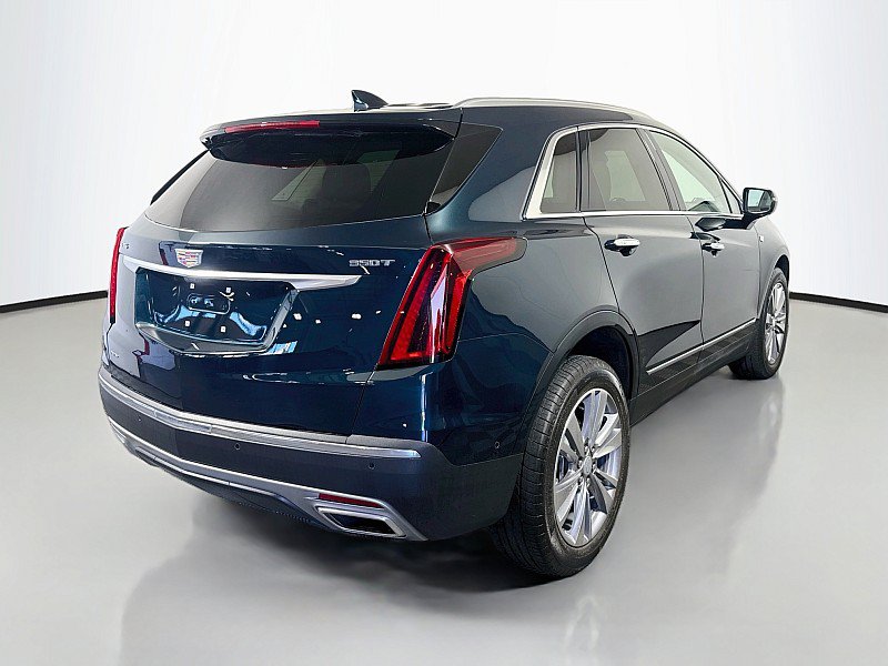 Used 2025 Cadillac XT5 Premium Luxury w/ Technology Package AWD/4WD image 7