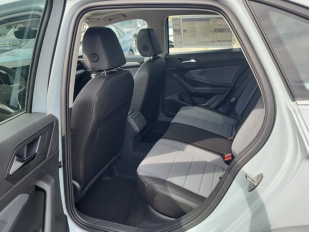 New 2026 Volkswagen Jetta SE FWD image 10