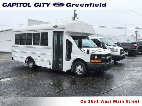 Used 2016 Chevrolet Express 3500 w/ School Bus Package RWD image 1