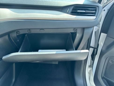 Used 2022 Ford Escape SE image 36