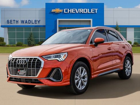 Used 2025 Audi Q3 2.0T Premium AWD/4WD image 3