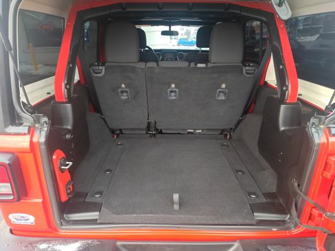 Used 2018 Jeep Wrangler Unlimited Sport S image 17