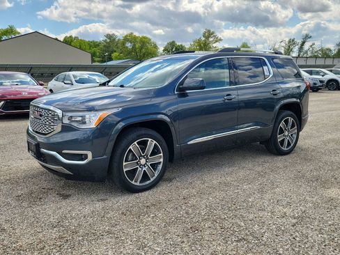Used 2019 GMC Acadia Denali w/ Technology Package AWD/4WD image 6