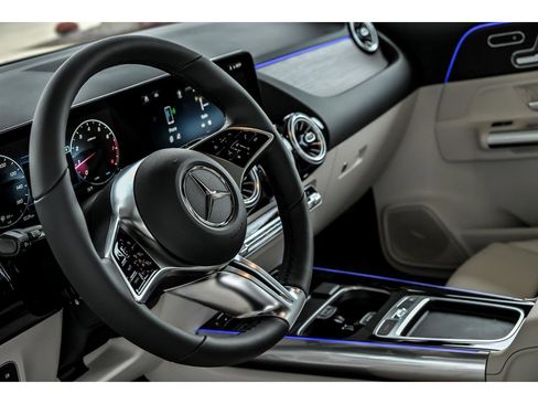 New 2026 Mercedes-Benz GLA 250 4MATIC image 12