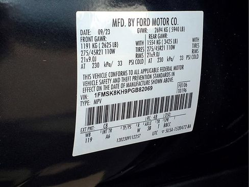 Used 2023 Ford Explorer ST-Line w/ Class IV Trailer Tow Package AWD/4WD image 24