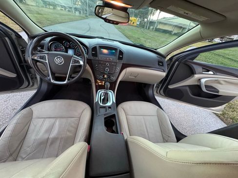 Used 2011 Buick Regal CXL Turbo w/ TO2 Preferred Equipment Group image 9