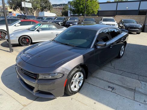 Used 2020 Dodge Charger SXT w/ Leather Interior Group image 12