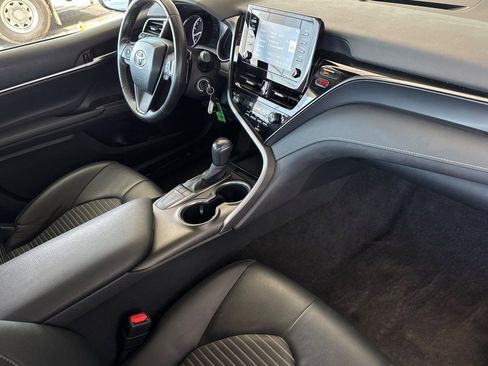 Used 2024 Toyota Camry SE FWD image 17