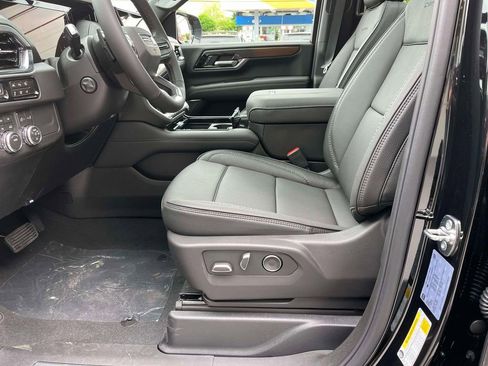 New 2026 GMC Yukon XL Denali w/ Sun & Power Step Package AWD/4WD image 24