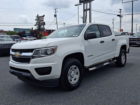 Used 2019 Chevrolet Colorado W/T w/ WT Convenience Package AWD/4WD image 3