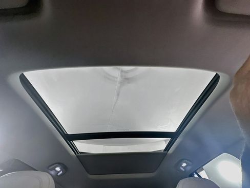 Used 2024 Honda Prologue Touring image 25