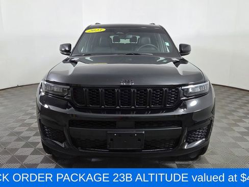 Used 2023 Jeep Grand Cherokee L Laredo AWD/4WD image 2