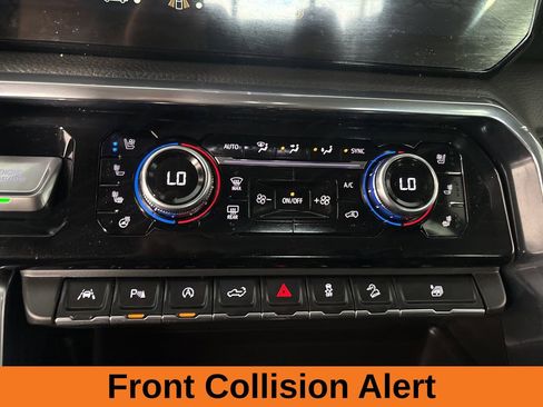 Used 2024 GMC Sierra 1500 Denali w/ Technology Package image 19