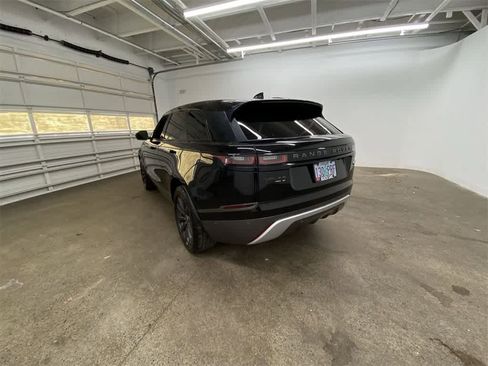 Used 2018 Land Rover Range Rover Velar R-Dynamic SE image 4