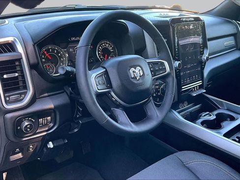 Used 2025 RAM 1500 Big Horn AWD/4WD image 17