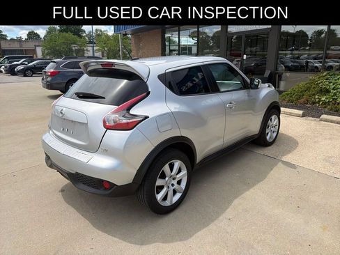 Used 2017 Nissan Juke SV FWD image 3
