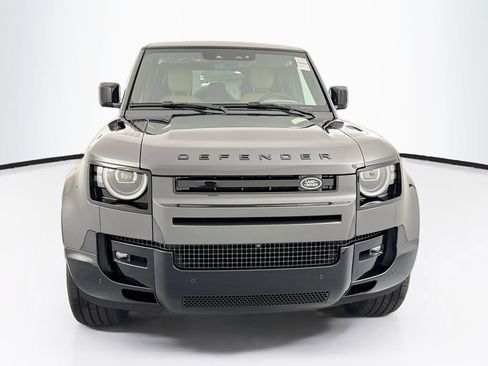 New 2026 Land Rover Defender 110 X-Dynamic SE AWD/4WD image 2
