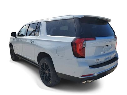 New 2026 GMC Yukon XL Denali w/ Sun & Power Step Package