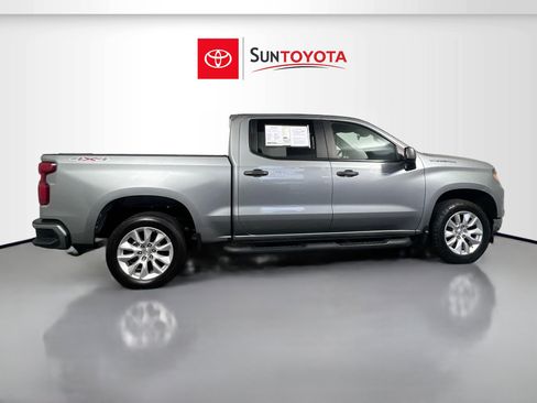 Used 2023 Chevrolet Silverado 1500 Custom image 2