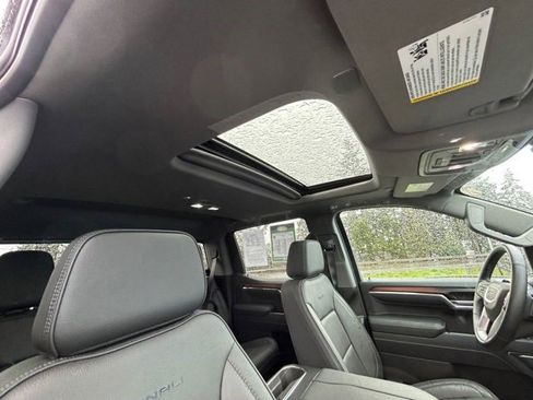 Certified 2025 GMC Sierra 1500 Denali w/ Denali Reserve Package AWD/4WD image 27