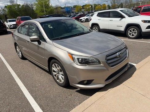Used 2016 Subaru Legacy 2.5i Premium AWD/4WD image 3