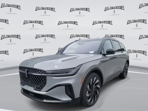 New 2025 Lincoln Nautilus Reserve image 1