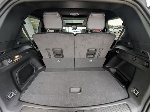 New 2026 Jeep Grand Cherokee L Limited image 11