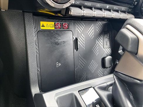 Used 2024 Toyota Tacoma 4x4 Double Cab Hybrid image 27