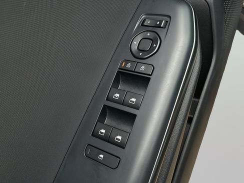 Used 2025 Kia K4 FWD image 12
