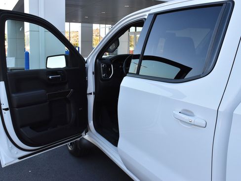 Used 2021 GMC Sierra 1500 Elevation w/ Preferred Package image 12