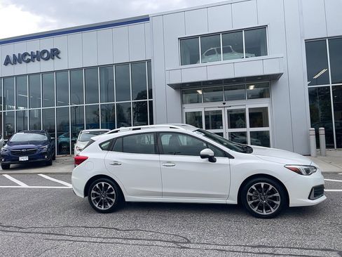 Used 2023 Subaru Impreza 2.0i Limited image 4