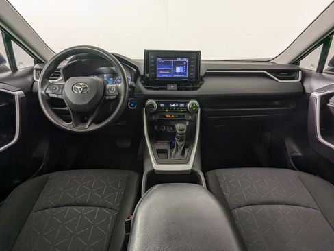 Used 2022 Toyota RAV4 XLE image 5