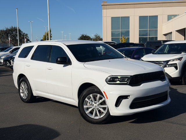 Used 2025 Dodge Durango GT RWD image 2