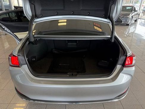 Used 2022 Lexus ES 300h w/ Premium Package FWD image 22