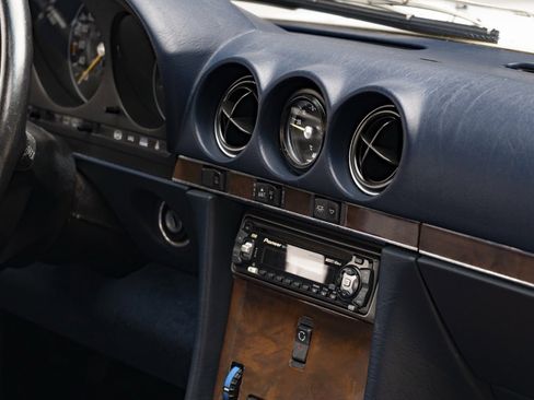 Used 1988 Mercedes-Benz 560 SL image 35