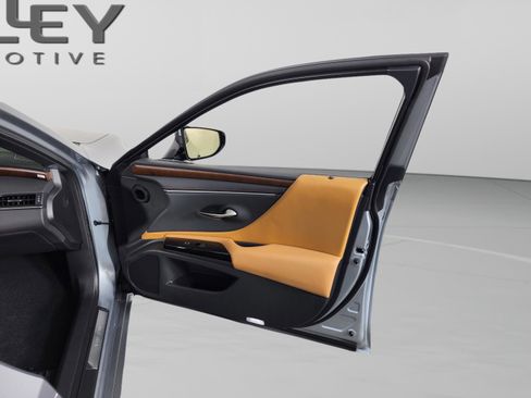 New 2025 Lexus ES 350 w/ Premium Package image 32